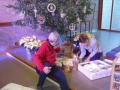 2024-12-14-CLC-Sanctuary-decorating-DSC03325