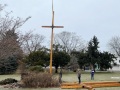 2022-12-22-CLC-Cross-re-erecting-IMG_4229